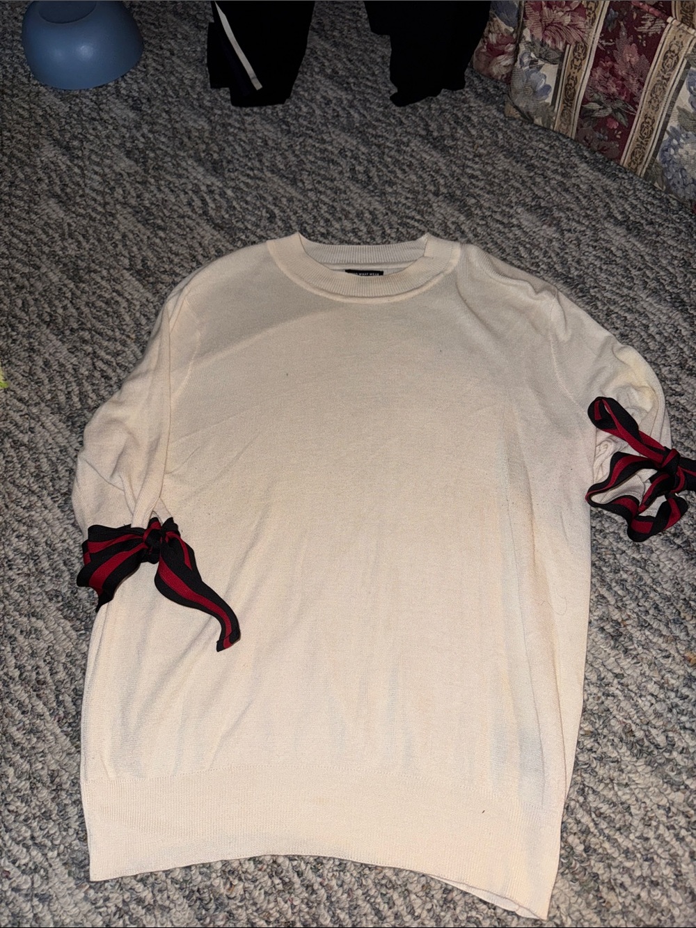 Who What Wear Cream Crewneck with Red and Black Ribbon Ties